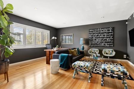 6 Month Lease ONLY - Expansive 2 Storey home with lock up garage close to Rozelle Parklands and Light rail - - Photo 4