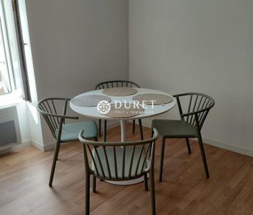 Location Appartement 4 pièces 63m² MONTAIGU VENDEE 85600 - Photo 3