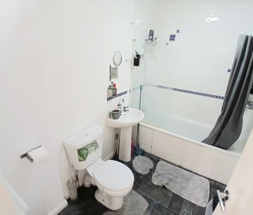 Market Place, Stevenage - Photo 3