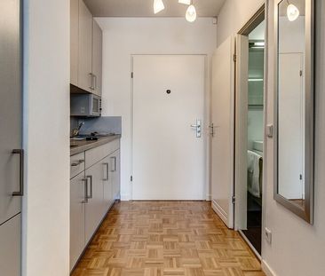 Exclusive, very quiet 1-room apartment in Arabellapark - Photo 4