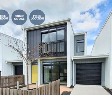 Fabulous Modern Terrace Home - Photo 6