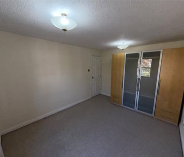 2 bedroom end of terrace house to rent - Photo 1