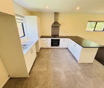 RANDWICK PARK, 3 BEDROOMS - Photo 2