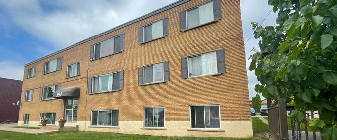 Hillside Apartments | 594 MacDonald Ave, Sault Ste. Marie - Photo 1