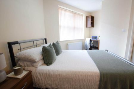 Room 1, Gresham Street, Lincoln, LN1 1QA (12.23sqm) - Photo 2