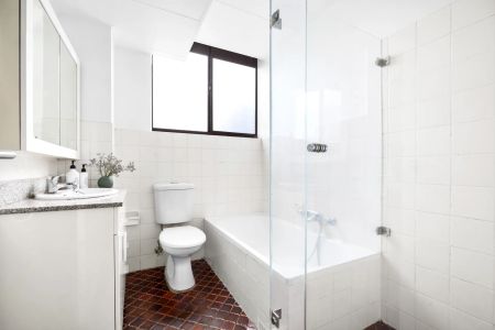 A Private Sanctuary Immersed In Nature - Photo 5