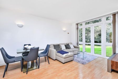 Holden Road, North Finchley N12 - Photo 2