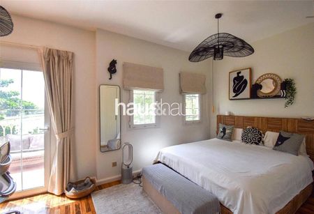 Exclusive | Upgraded + Extended | Lake Backing - Photo 2