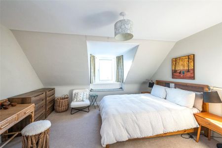 4 bedroom terraced house to rent - Photo 4