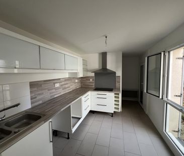 Location Maison 4 pièces 100m² NANTES 44300 - Photo 4