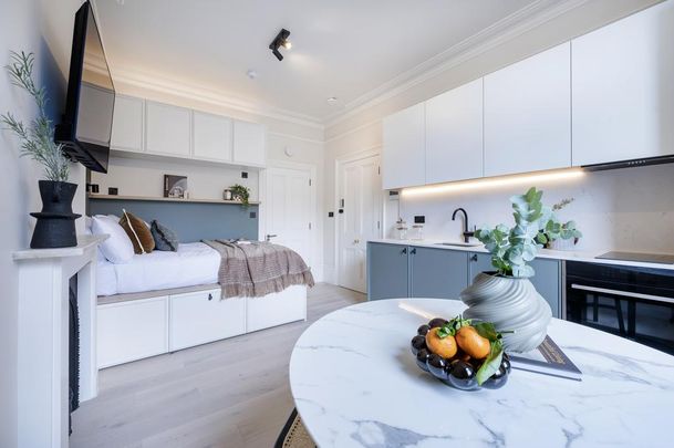 Studio to rent - Photo 1