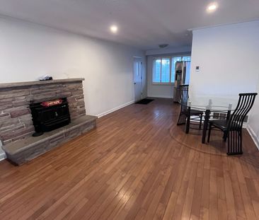 For Lease - 3407 Countryside Drive Unit# Main, Brampton, Ontario - Photo 4