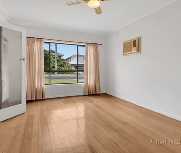 31 Myrtle Grove, Altona - Photo 6