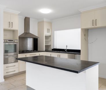 SPACIOUS FAMILY HOME, IN SOUGHT AFTER LOCATION, WITH A LARGE SHED A... - Photo 4