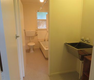 Neat and tidy bedit. - Photo 1