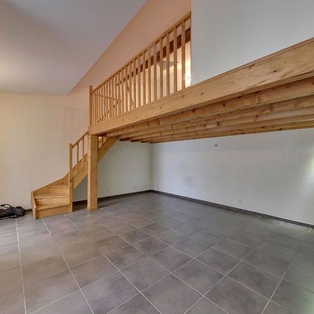 Location appartement 1 pièce, 46.50m², Nîmes - Photo 3