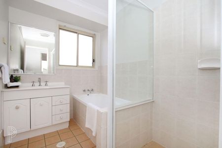 10 McKerrow Crescent, Goodna QLD 4300 - House For Rent | Domain - Photo 4