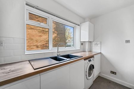 1 bedroom apartment to rent - Photo 2