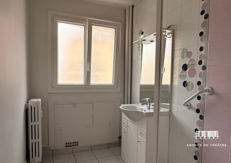 Location Appartement 3 pièces 71m² - Photo 4