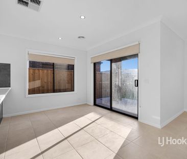 Modern Family Home in a Growing Rockbank Community! APPLICATIONS NO... - Photo 4