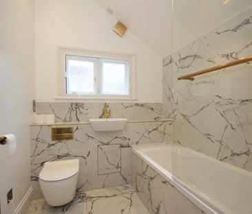 3 bed First Floor Flat for rent - Photo 6