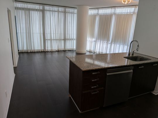 For Lease - 832 Bay Street Unit# 603, Toronto, Ontario - Photo 1