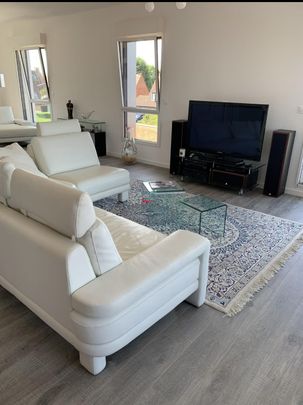 Location Appartement 3 pièces 106m² PREMESQUES 59840 - Photo 1