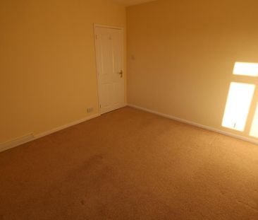 3 bedroom bungalow to rent - Photo 3