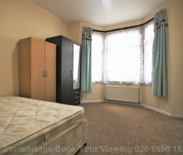 Price £1,250 pcm - Available Now - Part Furnished - Photo 1