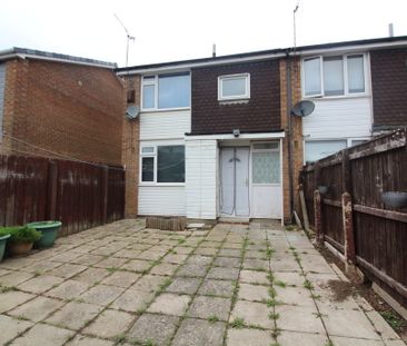 3 Bedroom End Terraced House - Photo 1