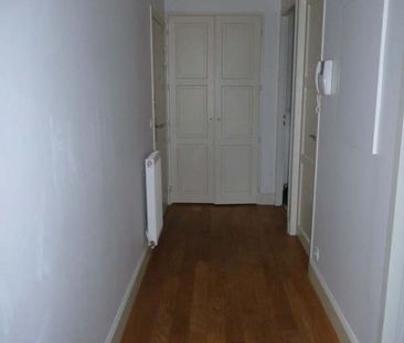 Location Appartement 2 pièces 63m² - Photo 6