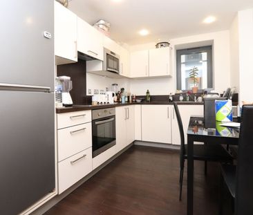 Room in a Shared Flat, Burke House, E8 - Photo 3