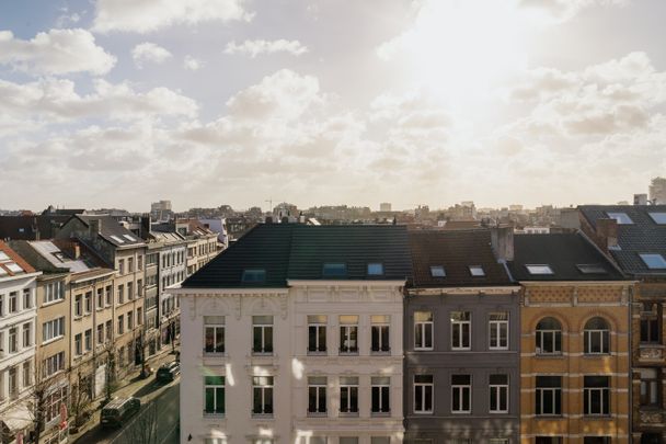 Stralend appartement met spectaculair uitzicht op Het Zuid - Photo 1