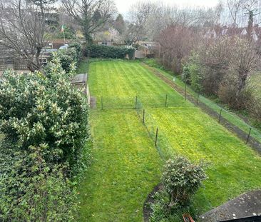 Flat to rent on - Photo 3