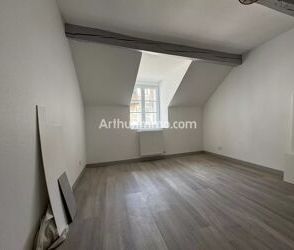 Location Appartement 4 pièces 108 m2 à Lons-le-Saunier - Photo 6