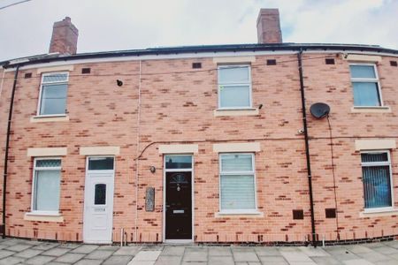 2 bedroom terraced house to rent - Photo 4