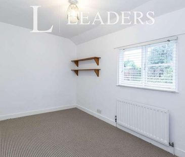 Central Leatherhead, KT22 - Photo 1