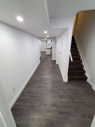 For Lease - 1236 Atkins Drive, Newmarket, Ontario - Photo 3