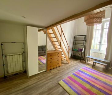 « STUDIO MEUBLE AVEC MEZZANINE 42.03M² » - Photo 3