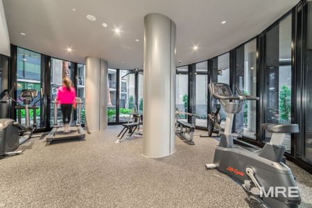 1204/33 Blackwood Street, North Melbourne - Photo 2