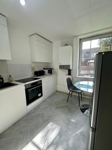 4 bedroom flat share to rent - Photo 3