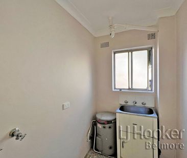 Updated 2 Bedroom Unit with LUG - Photo 5