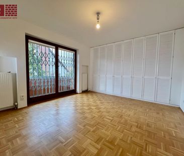 Exklusive 2-Zimmer-Wohnung in Sachsenhausen-Süd mit EBK und Balkon ... - Photo 1