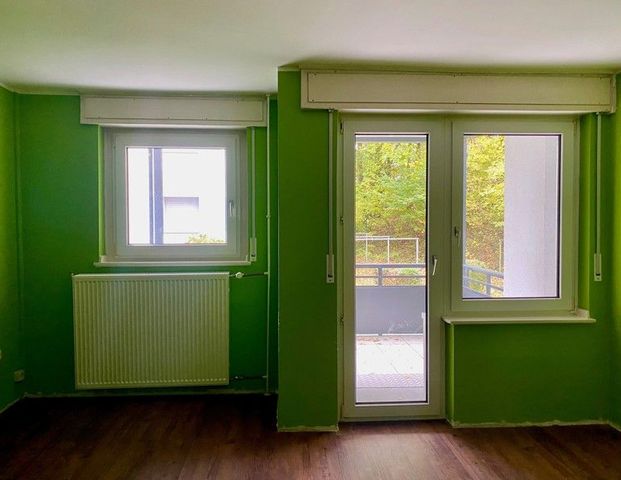 Wir renovieren für Sie - 3-Zimmer-Wohnung mit Tageslichtbad und Balkon - Foto 1