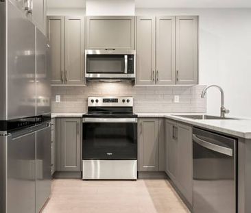 UNIT 1603 VANTAGE! BRAND NEW UNITS. 1 bedroom, 1 bathroom + den. - Photo 1