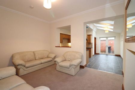 Terraced House in Warwick Road, Carlisle - Photo 3