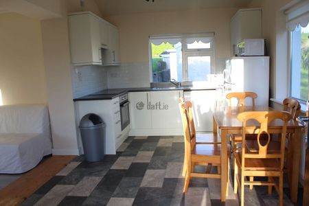 Apartment to rent in Cork, Rylane - Photo 3