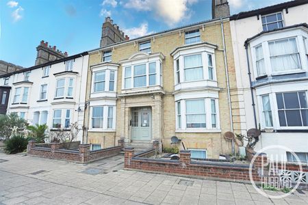 Marine Parade, Lowestoft, NR33 - Photo 5