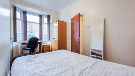 4 bedroom terraced house to rent - Photo 5