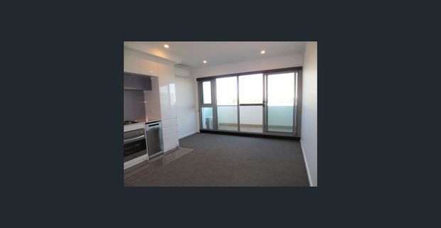 CITY VIEWS IN A PRIME LOCATION - Photo 1